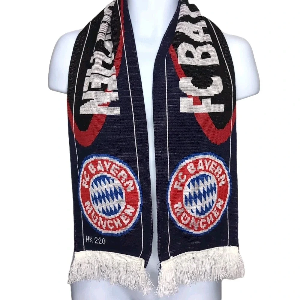 Vtg FC Bayern München Knit Soccer Scarf 57 x 7.5 In Red/White/Blue Logo HK 220